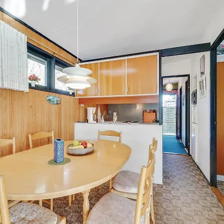 Vakantiehuis Three-bedroom Holiday In Vaggerlose